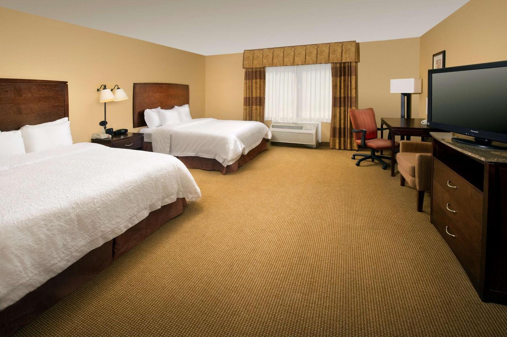 Hampton Inn And Suites San Antonio Airport Exterior photo