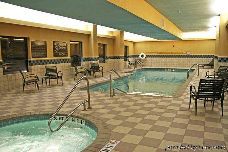 Hampton Inn And Suites San Antonio Airport Facilities photo